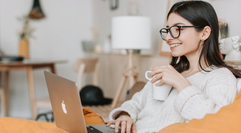 how to build trust ecommerce customers
