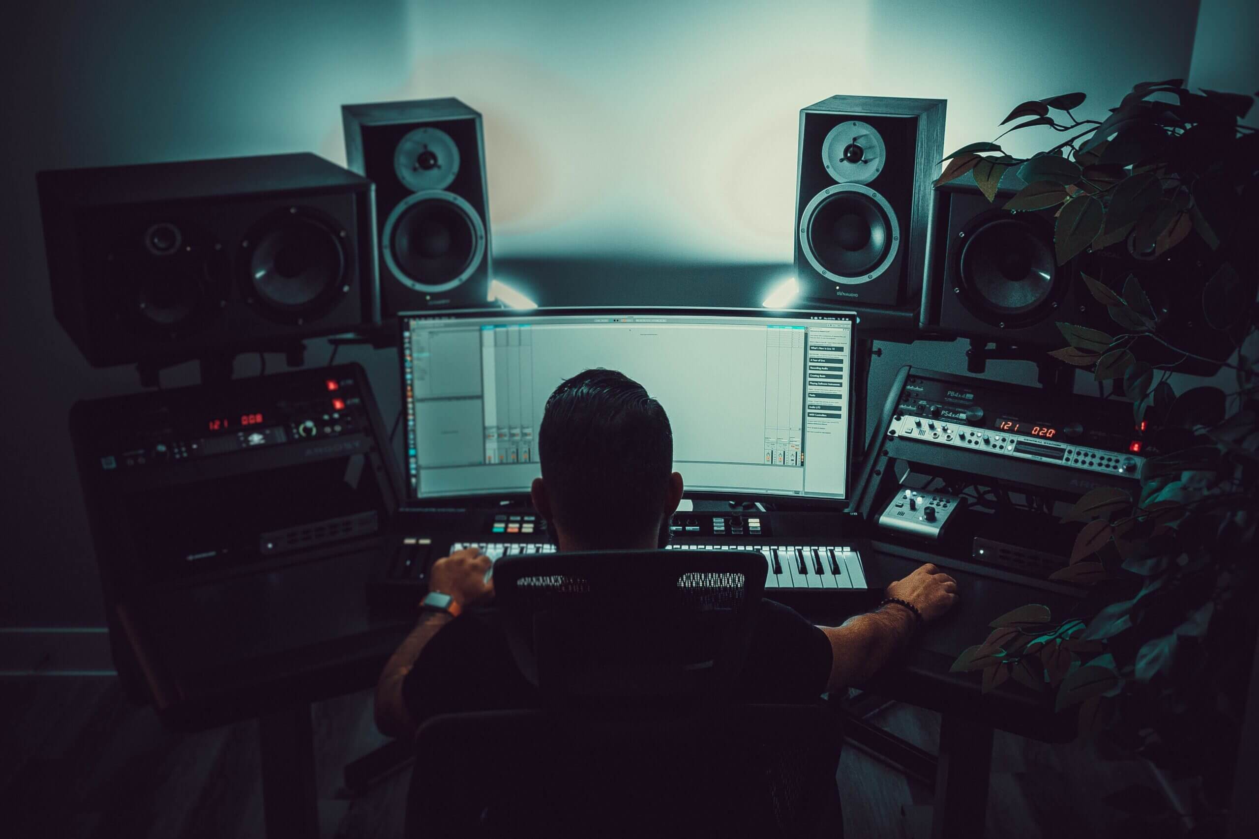Digital tools for recording music