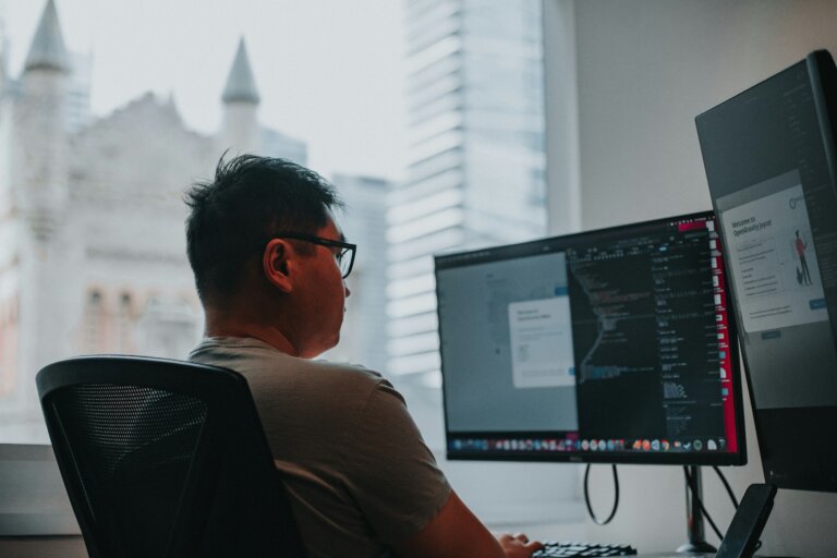 Top ReactJS Developers To Hire In 2025