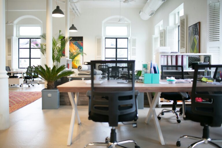 The ultimate guide to choosing the right office chair