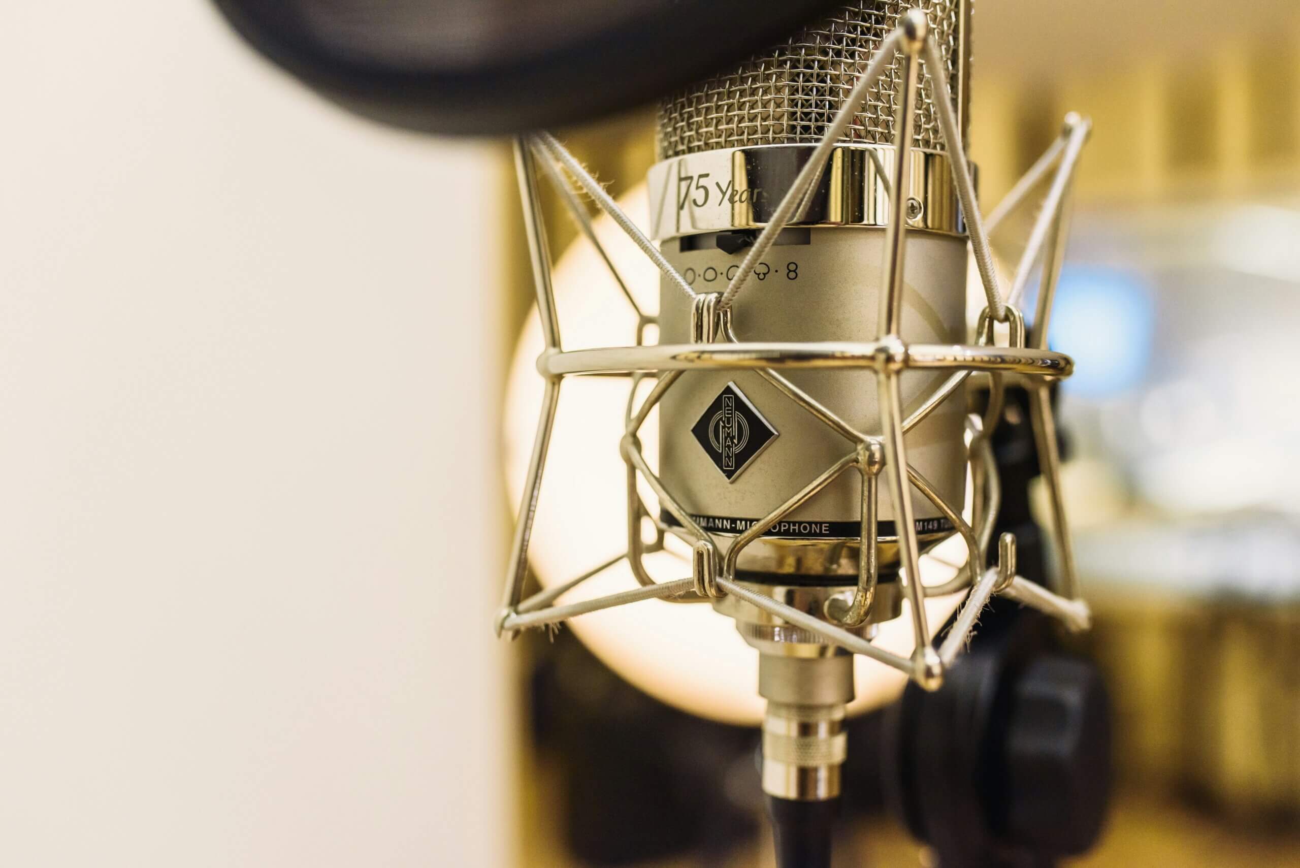 How to Choose the Perfect Microphone for Podcasting and Streaming