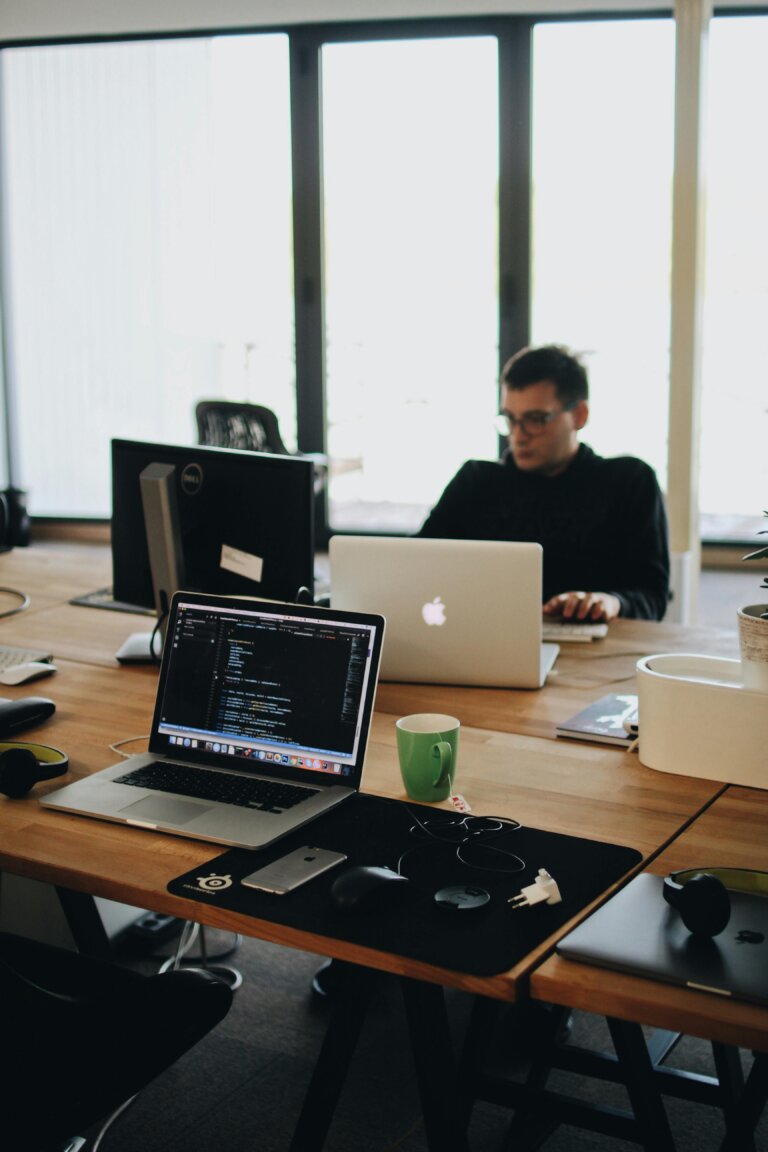 How Employee Productivity Monitoring Software Boosts Workplace Efficiency