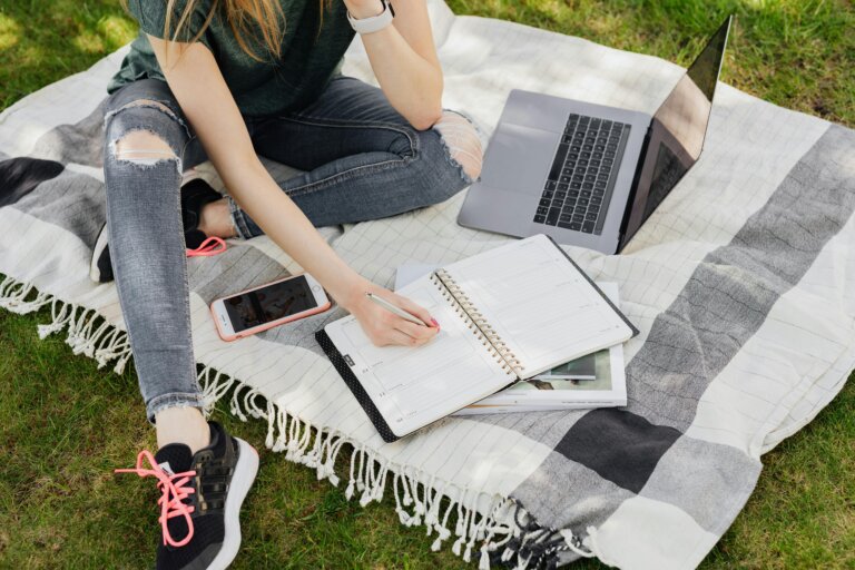 How to Write Copy That Sells
