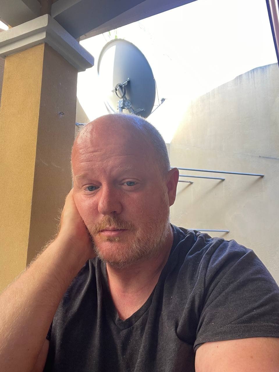 Leader David Roberts